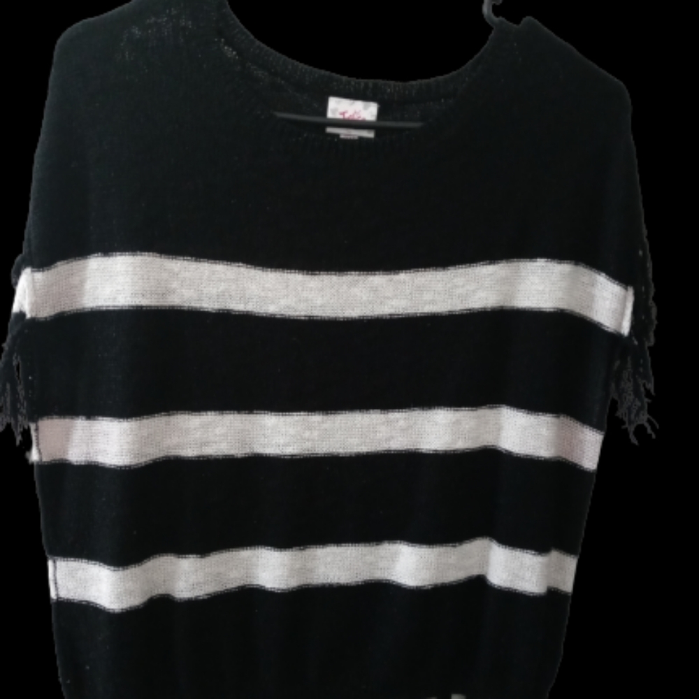 Justice cropped fringed top
